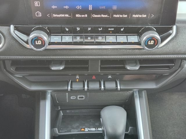 2025 Chevrolet Colorado WT/LT