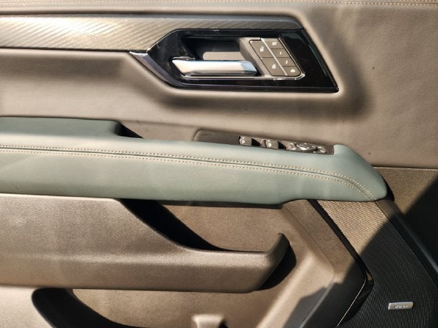 2027 GMC Yukon AT4