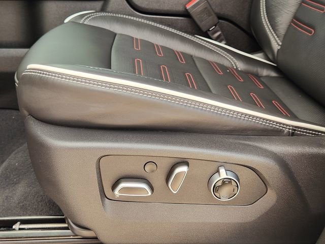 2025 GMC Yukon AT4 Ultimate
