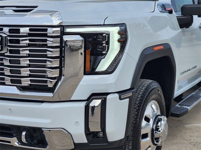 2026 GMC Sierra 3500 HD Denali DRW