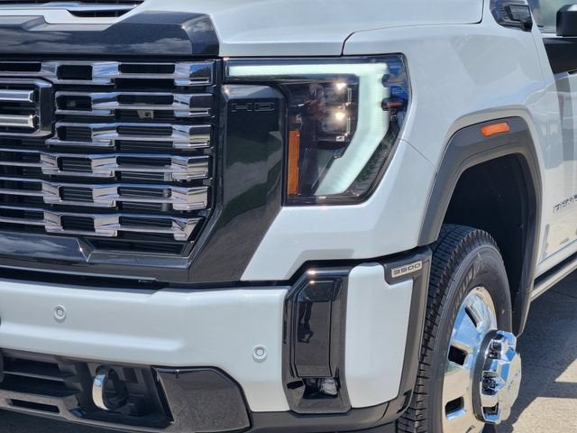 2026 GMC Sierra 3500 HD Denali Ultimate DRW