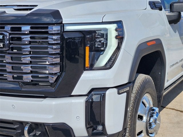 2026 GMC Sierra 3500 HD Denali Ultimate DRW