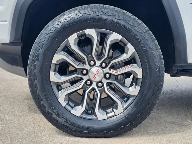2024 GMC Canyon Denali