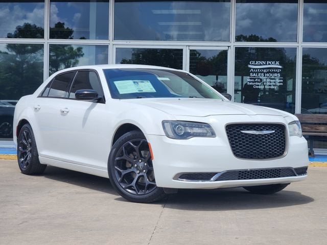 2019 Chrysler 300 Touring