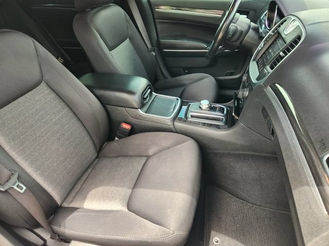 2019 Chrysler 300 Touring