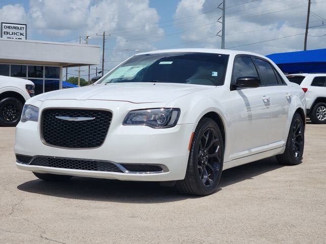 2019 Chrysler 300 Touring