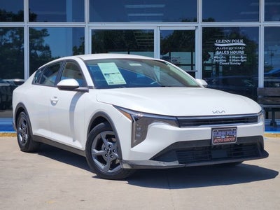 2025 Kia K4 LXS