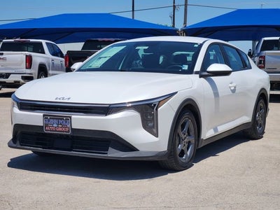2025 Kia K4 LXS