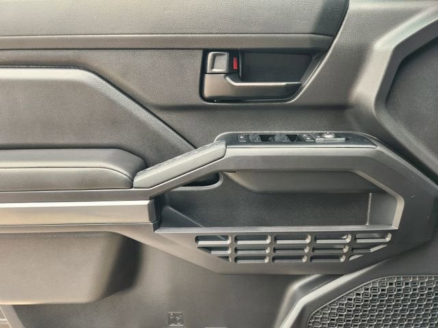 2025 Toyota Tacoma 4WD SR