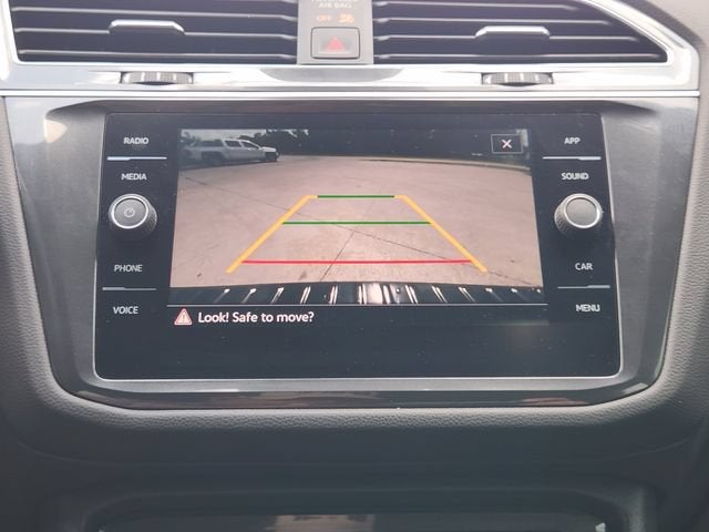 2023 Volkswagen Tiguan SE R-Line Black