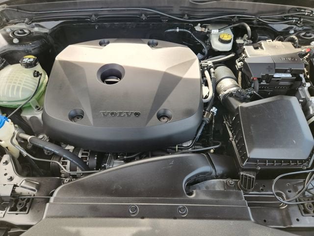 2019 Volvo XC40 Momentum