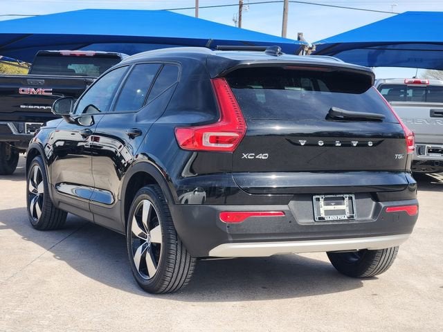 2019 Volvo XC40 Momentum